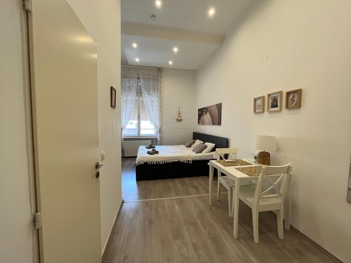 D58 Superior Apartments In The City Center บูดาเปสต์ ภายนอก รูปภาพ