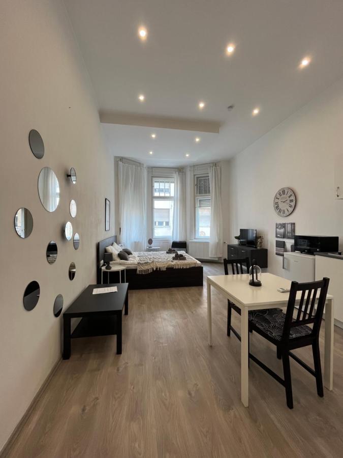 D58 Superior Apartments In The City Center บูดาเปสต์ ภายนอก รูปภาพ